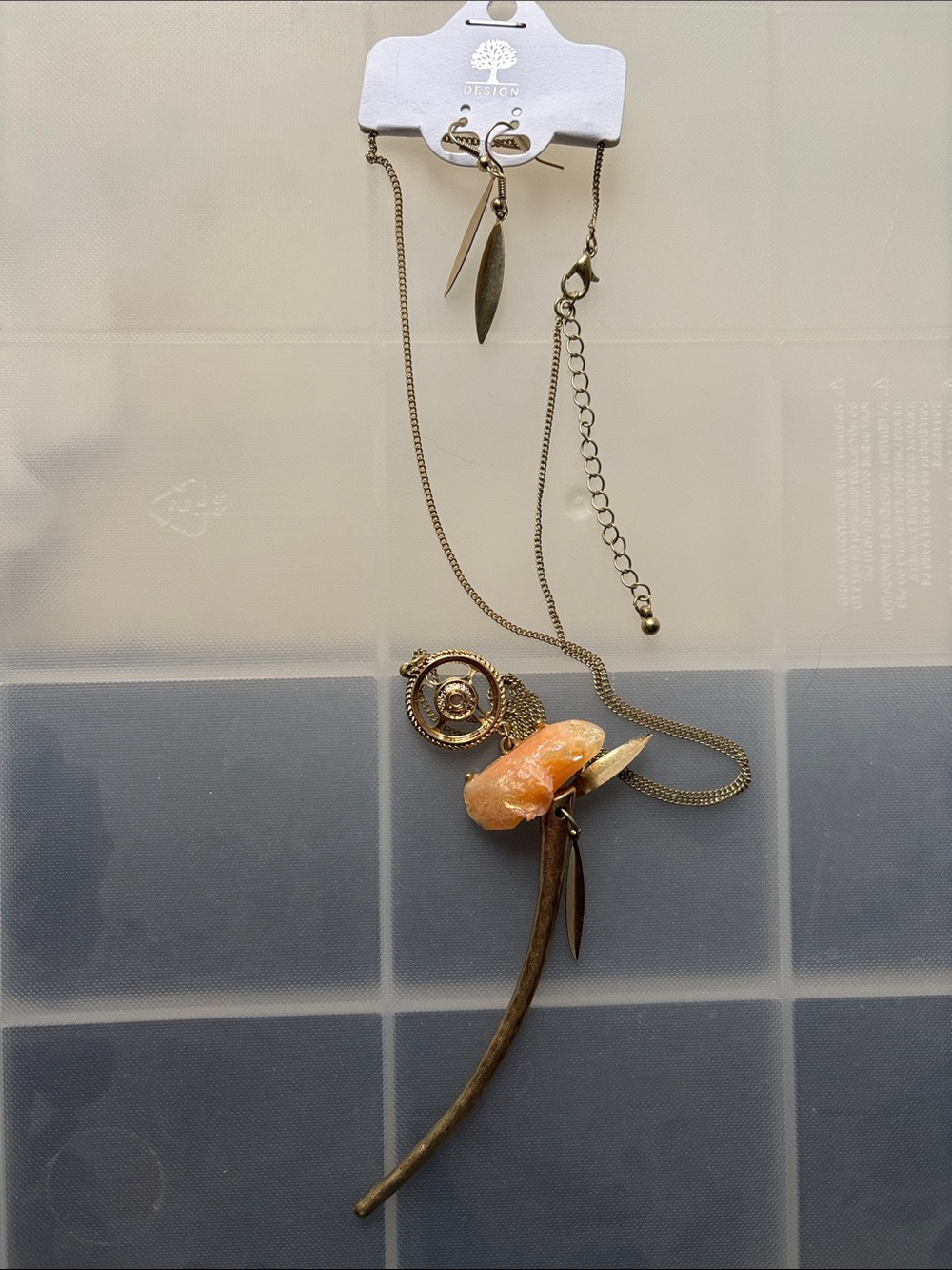 🟣NWT Stainless Steel Gold Tone Pendant Necklace W/Earrings, W/ Mixed Media